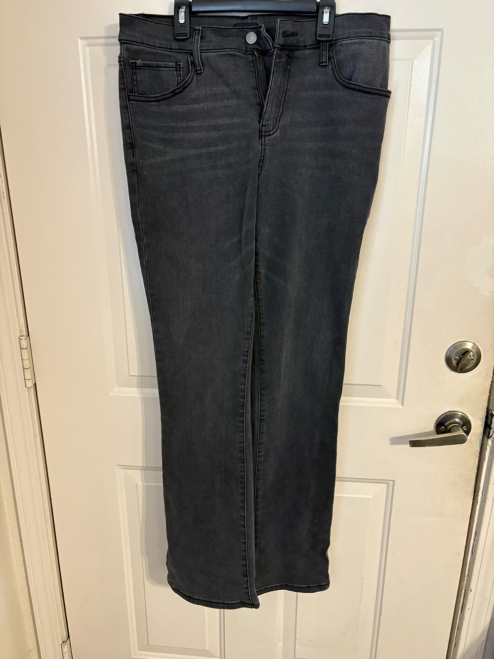 Express Women's Black Straight-Leg Jeans